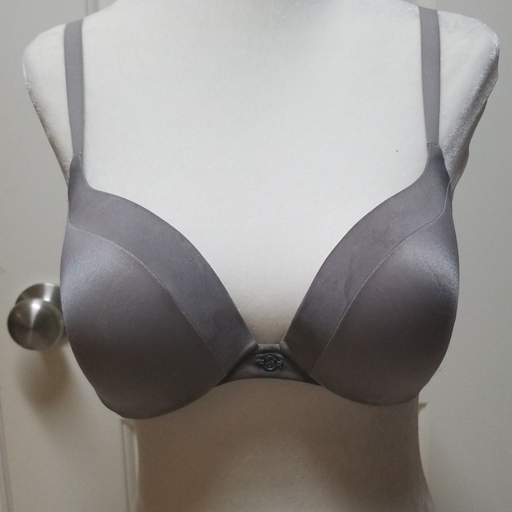 Victoria Secret Very Sexy Push Up Bra 36B